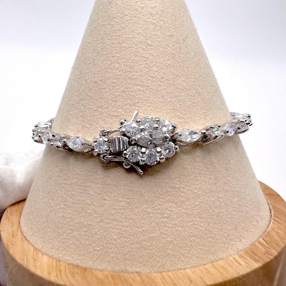 Sterling 8” Marquise & Round Cz Bracelet - Picture 13 of 17